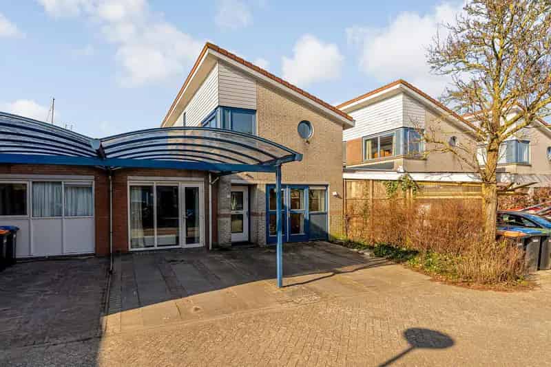 Huis te koop Lelystad Parkhaven 4 slaapkamers 2 badkamers IJsselmeer