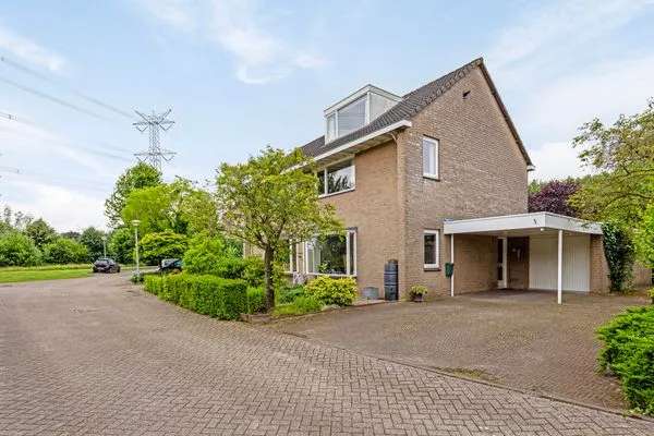 Eengezinswoning Te Koop in Eindhoven, Noord-Brabant