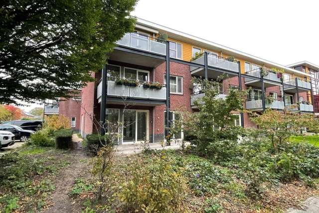 Ruim 4-kamer hoekappartement in 55+ complex te huur