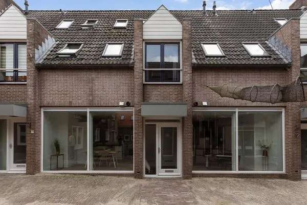 Luxe Gerenoveerd Appartement in Hartje Bunschoten Spakenburg