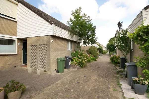 Ruime gezinswoning 4 slaapkamers tuin prettige woonomgeving