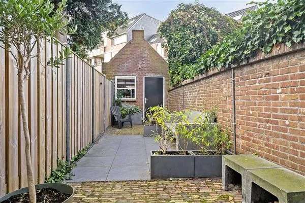 Instapklare woning in hartje Amersfoort - Moderne keuken, 3 slaapkamers, tuin en dakterras