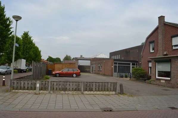 Bedrijfshal Venray | Zoek bedrijfshallen te huur: Oude Oostrumseweg 19-C 5802 CA Venray [funda in business]