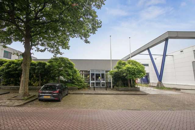 Bedrijfshal Schiedam | Zoek bedrijfshallen te huur: Van Heekstraat 8 3125 BN Schiedam [funda in business]