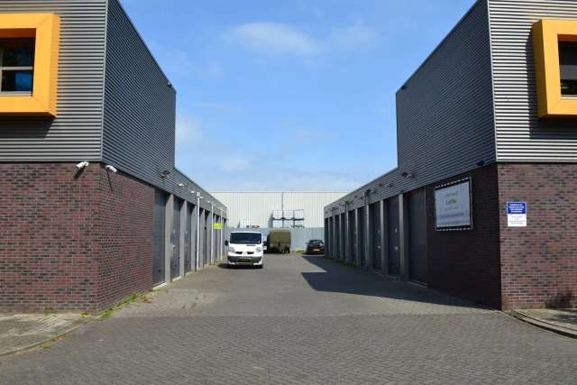 Bedrijfshal Almere | Zoek bedrijfshallen te koop en te huur: Remmingweg 19 R 1332 BC Almere [funda in business]