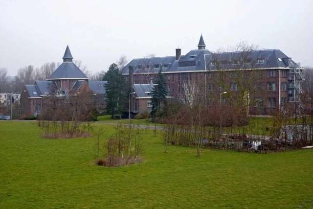 Kamer in het klooster op de Vrouwenweg