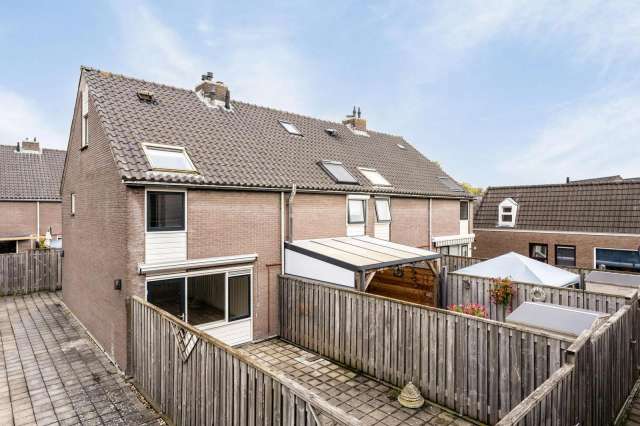 Ruime Maisonnette Woning in Centrum met 3e Woonlaag