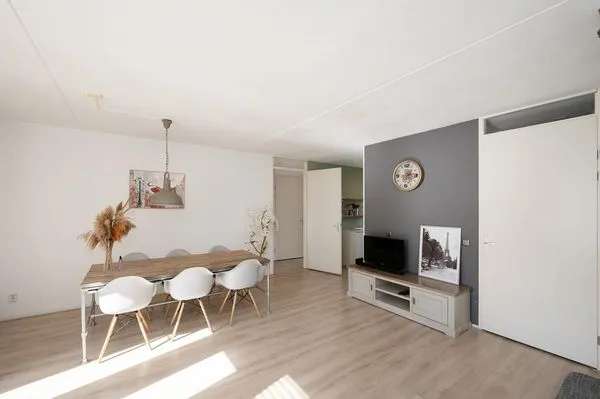 Appartement Te Huur in Almere, Flevoland