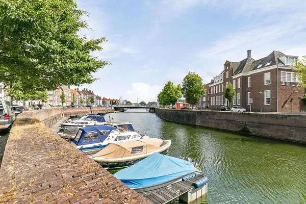 Rijksmonument De Busse aan de Dam in Middelburg