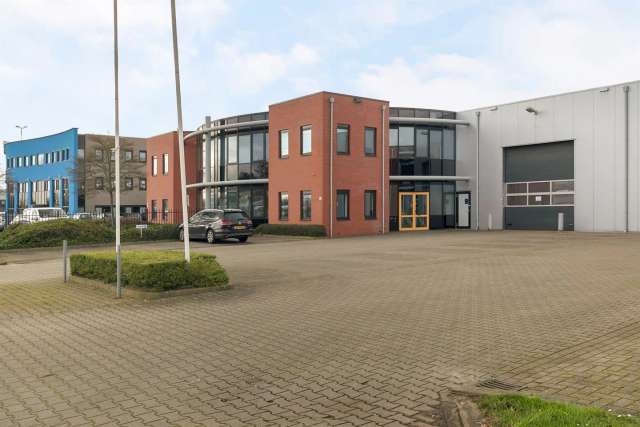 Bedrijfshal Hengelo (OV) | Zoek bedrijfshallen te huur: Platinastraat 41 7554 NC Hengelo (OV) [funda in business]