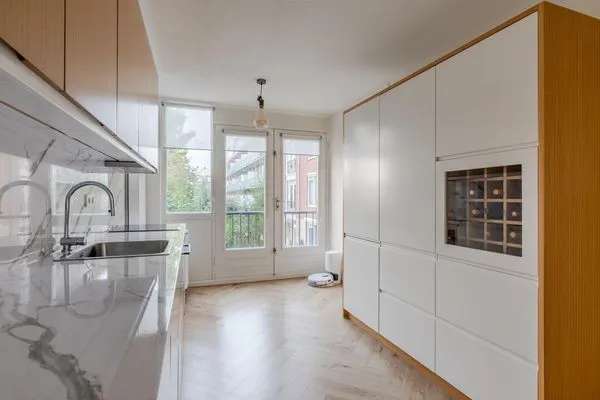 Stijlvol 3 Kamer Appartement Oost 71m2 Balkon Berging