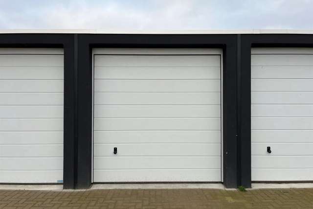 Garagebox Roosendaal | Zoek garageboxen te huur: Spectrum 10-R 4706 NM Roosendaal [funda in business]