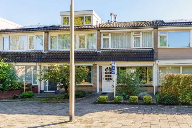 Tussenwoning Te Koop in Eindhoven, Noord-Brabant