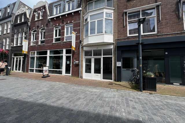 Commerciële Ruimte  Vlissingen Centrum -  70 m2 - Winkel,  Kantoor  of  Wonen