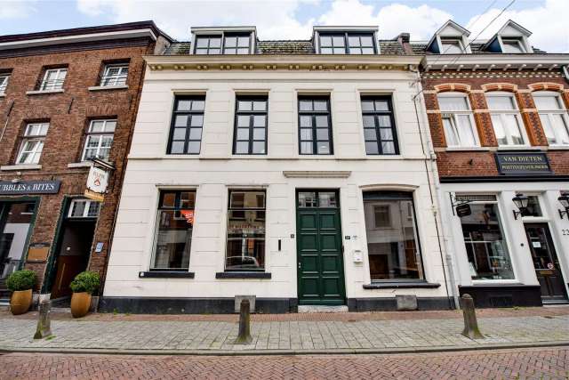 Winkel Roermond | Zoek winkels te koop: Bakkerstraat 24 6041 JR Roermond [funda in business]