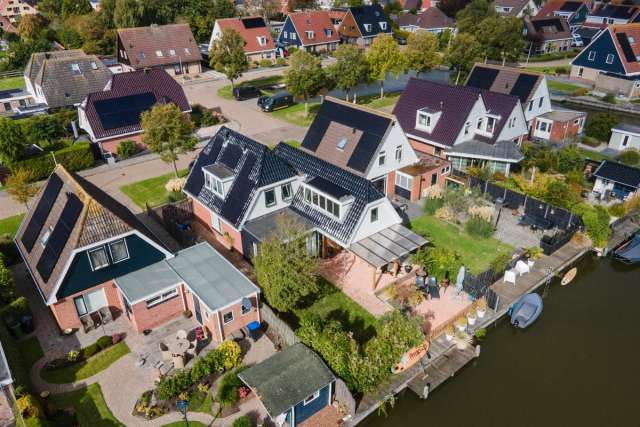 Eengezinswoning Te Koop in Makkum, Fryslân