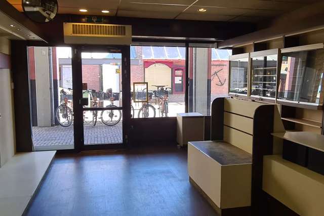 Winkel Lelystad | Zoek winkels te koop: Neringpassage 72 8224 JN Lelystad [funda in business]