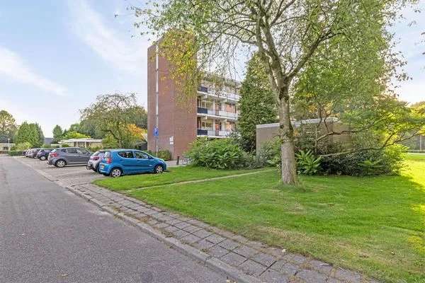 Instapklaar 3 kamer appartement Gorechtpark 2e verdieping