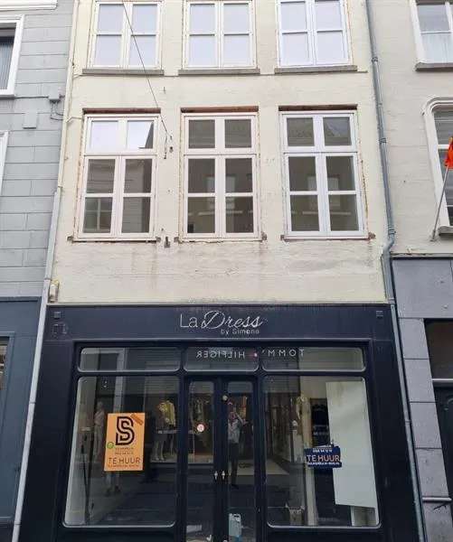 Studio per direct beschikbaar in Breda Centrum