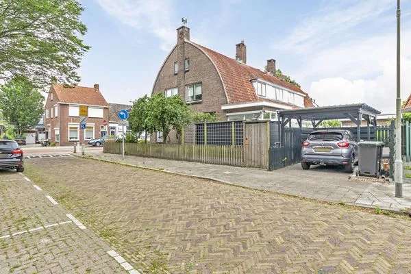 Royale Half Vrijstaande Woning Met Carport In Goes