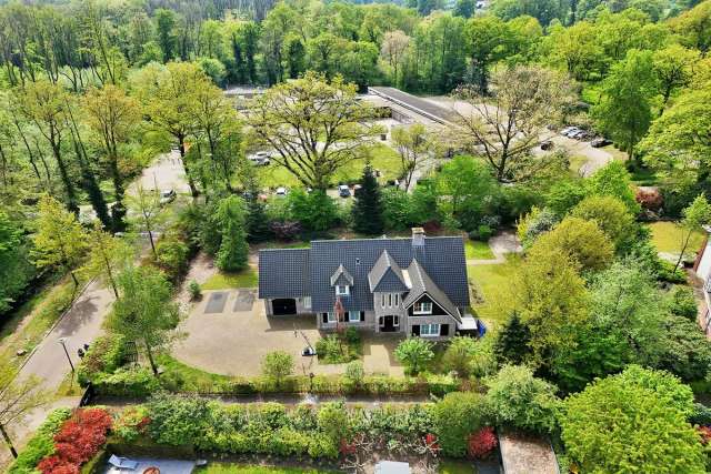 Villa Te Koop in Enschede, Overijssel