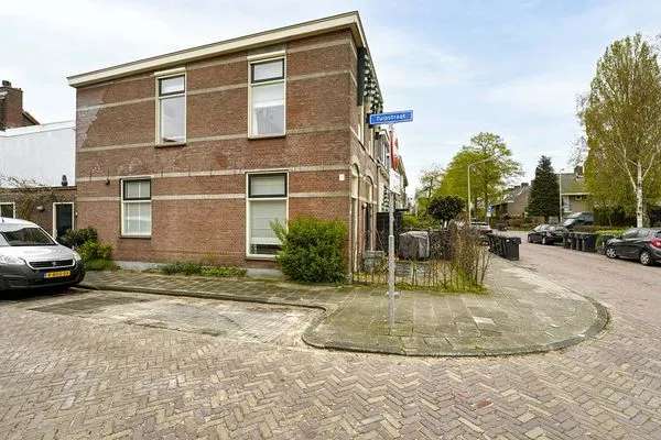 Huis Te Huur in Voorschoten, Zuid-Holland