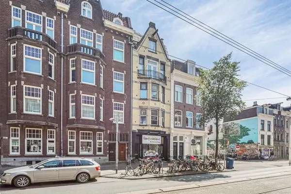 Prachtig 2 Slaapkamer Appartement met Ruim Balkon in Trendy Oud West Amsterdam