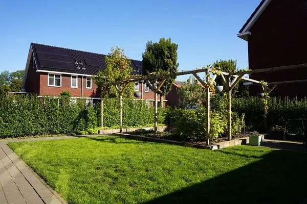 Gasloze woning met zonnepanelen in Biervliet - 3 slaapkamers (4 mogelijk)