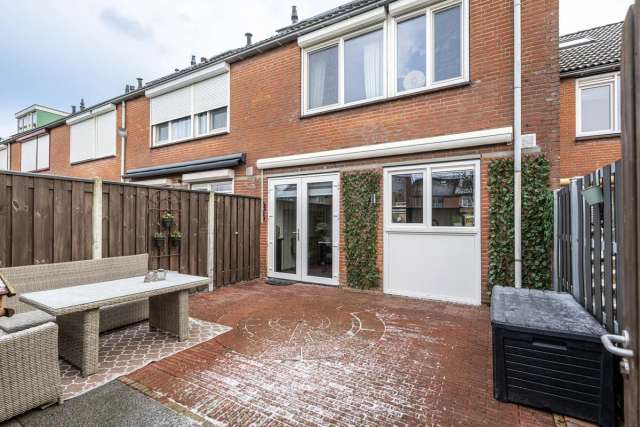 Eengezinswoning Te Koop in Sommelsdijk, Zuid-Holland