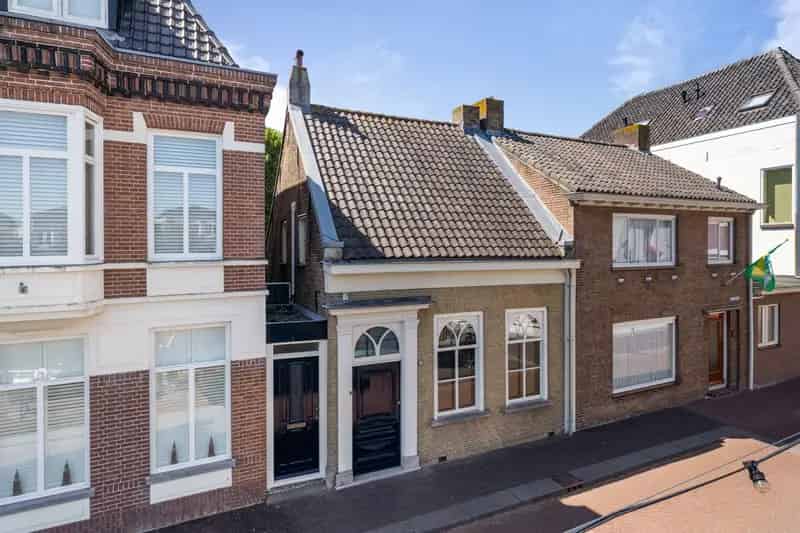 Huis te koop: Kade 25 4731 KR Oudenbosch | Funda