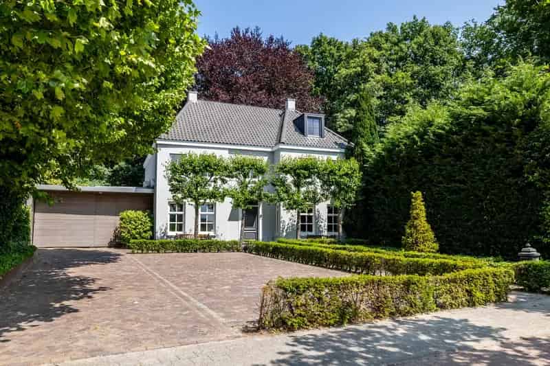 Huis te koop: Ulvenhoutselaan 147 4834 ME Breda | Funda